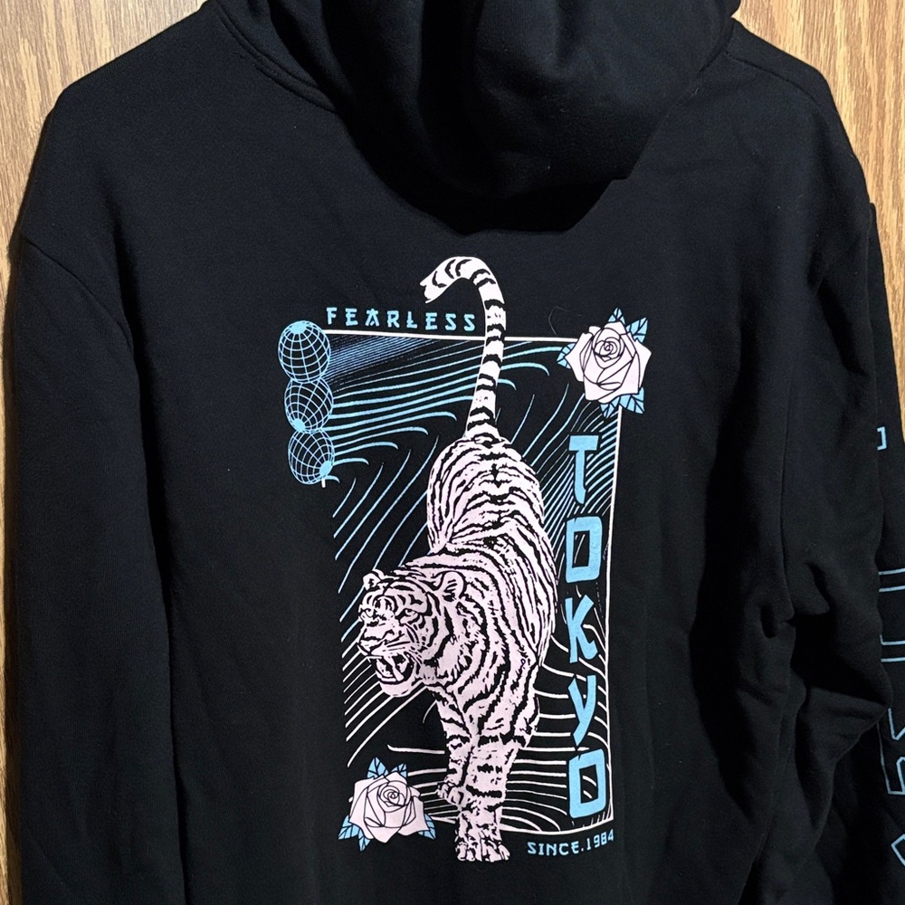 No Boundaries Black Hoodie with Tiger Graphic